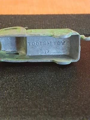 Tootsie Toy Cracker Jack Prize Metal Green Tow Truck - Thumbnail 9