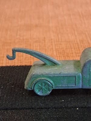 Tootsie Toy Cracker Jack Prize Metal Green Tow Truck - Thumbnail 3