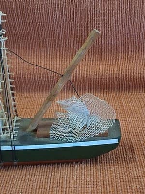 WOOD FISHING BOAT FIGURINE 5" x 4" CAPE COD - Thumbnail 8