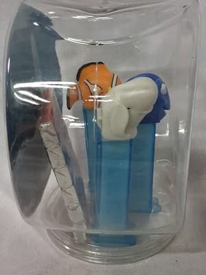 New PEZ dispensing Finding Dory Fish Bowl Set - Thumbnail 3