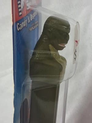 2012 Spiderman Lizard Pez Dispenser on Card - Thumbnail 3