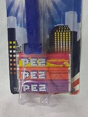 Pez Dispenser Pez Heroes Fireman In Package Still - Thumbnail 3