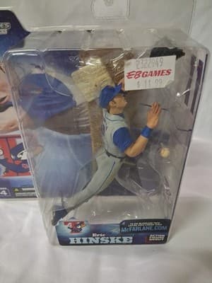 2003 MCFARLANE SERIES 4 ERIC HINSKE GREY JERSEY NIB TORONTO BLUE JAYS - Thumbnail 3