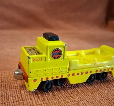 Thomas The Train Yellow Diecast Sodor Orange Grove Car Tender 2003 VGC - Thumbnail 6