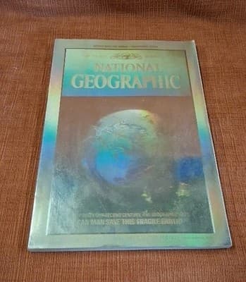 National Geographic Dec 1988 Holographic Cover With Endangered Earth Map
