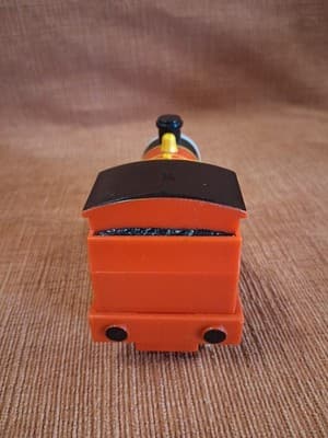 James The Red Engine Thomas The Train 2004 Tomy Pull & Go Plastic Friction Toy - Thumbnail 4