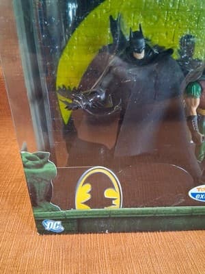 Batman & Robin Figures Toys R Us Exclusive DC Comics 2007 Mattel - Thumbnail 4