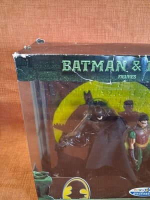 Batman & Robin Figures Toys R Us Exclusive DC Comics 2007 Mattel - Thumbnail 2