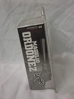 McFarlane MLB Series 9 Magglio Ordonez Chicago Chase Black Jersey Action Figure - Thumbnail 3