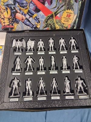 X-Men Under Siege Abridged Edition Board Game 1998 Pressman 18 Figures Complete - Thumbnail 7