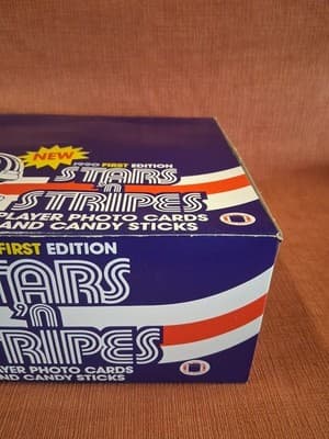 1990 Stars' n Stripes NFL 1st Edition - 24 Sealed Boxes - Jerry Rice - Moon ++ - Thumbnail 3