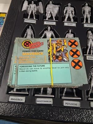 X-Men Under Siege Abridged Edition Board Game 1998 Pressman 18 Figures Complete - Thumbnail 11