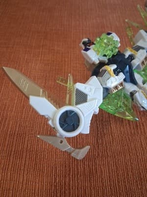 Transformers Energon Terrorcon Divebomb Figure Complete With Weapons & Manual - Thumbnail 7