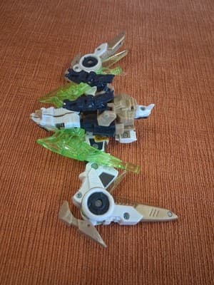 Transformers Energon Terrorcon Divebomb Figure Complete With Weapons & Manual - Thumbnail 9