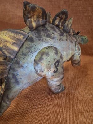 The Lost World Jurassic Park 1997 Stegosaurus 20" Long Plush Stuffed Dinosaur - Thumbnail 3