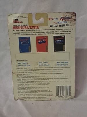 Racing Champions 1:64 Scott Lagasse #24 DuPont SuperTruck Matched SN w/ Stand - Thumbnail 4