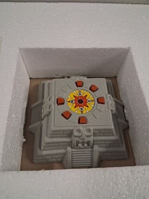 TUNNEL RATS ESCAPE FROM TERROR CAVE ELECTRONIC ACTION BOARD GAME CADACO 1990 - Thumbnail 4