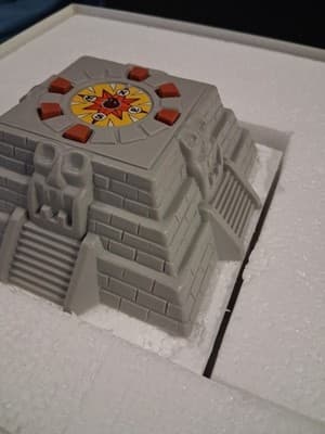 TUNNEL RATS ESCAPE FROM TERROR CAVE ELECTRONIC ACTION BOARD GAME CADACO 1990 - Thumbnail 13