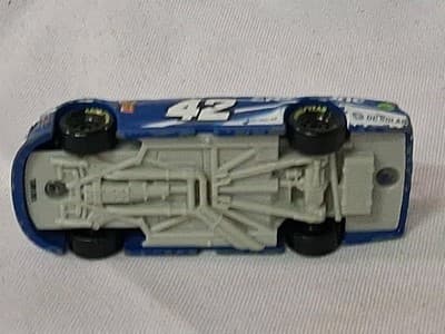 Kyle Larson CrditOne Chevrolet 2018 NASCAR Authentics Wave 6 Diecast LOOSE - Thumbnail 5
