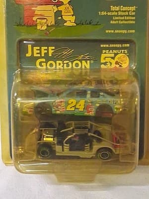 2000 Nascar Jeff Gordon 50th Peanuts Annv. Race Car-1:64 Die Cast-NO. 24- - Thumbnail 2