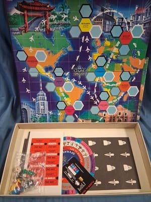 Rare | Vintage 1984 Cloak & Dagger Role Playing Board Game by Ideal - Well Kept - Thumbnail 2