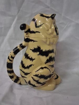Ringling Brothers Barnum and Bailey Greatest Show on Earth White Tiger Mug Cup - Thumbnail 5