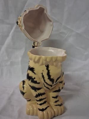 Ringling Brothers Barnum and Bailey Greatest Show on Earth White Tiger Mug Cup - Thumbnail 6