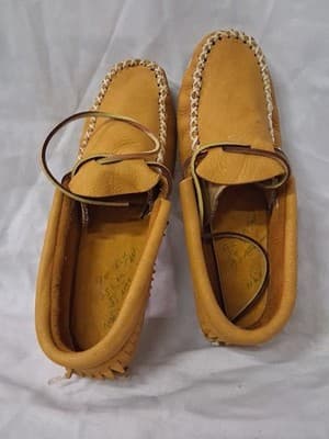 Vintage Handmade Hard Sole Slipper moccasin Size 9 GREAT CONDITION With Box - Thumbnail 4
