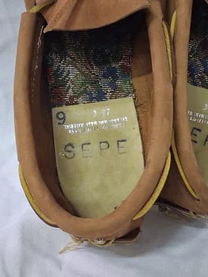 Vintage Handmade Hard Sole Slipper moccasin Size 9 GREAT CONDITION With Box - Thumbnail 4