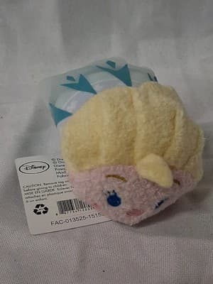 Disney TSUM TSUM Elsa and Anna NWT Genuine Set of 2 NOS W/ TAGS 3.5" - Thumbnail 4