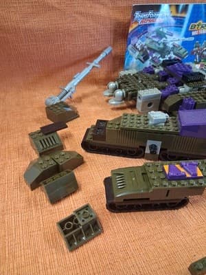 Built to Rule Hasbro Transformers Armada Megatron Building Set As Is - Thumbnail 6