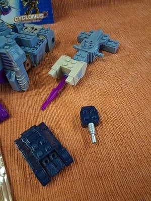 Transformers Armada Super Con Class Cyclonus Build Figure As Is - Thumbnail 5