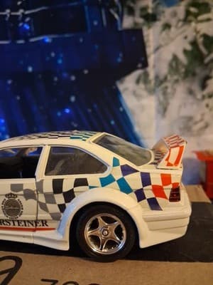 Burago 93 BMW M3 Racing WARSTEINER 1/24 Scale Rare, Made In Italy, Rare - Thumbnail 3