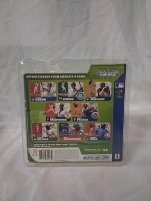 McFarlanes MLB Ivan Rodriguez Texas Rangers Series 1 Blue Jersey Variant MoC '02 - Thumbnail 4