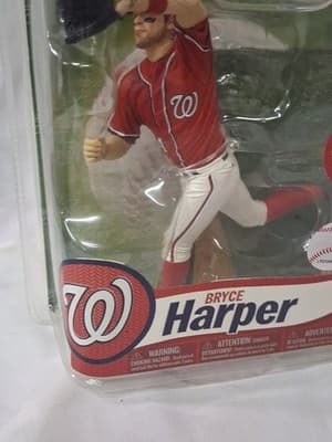 McFarlane Toys MLB 31 BRYCE HARPER Washington Nationals Figure Red Jersey - Thumbnail 3