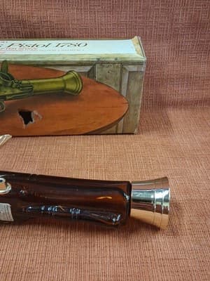 AVON Blunderbuss Pistol 1780 Wild Country After Shave Bottle Empty With Box - Thumbnail 8