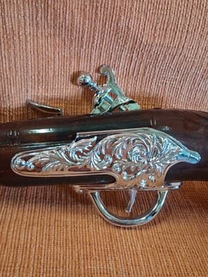 Vintage Avon Deep Woods After Shave Cologne Dueling Pistol 1760 Gun Btl No Box - Thumbnail 7