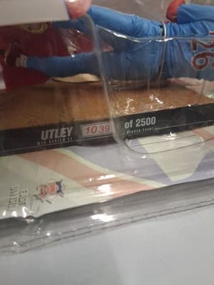 PHILADELPHIA PHILLIES CHASE UTLEY #26 MLB SERIES 27 BRONZE #1039/2500 Sealed - Thumbnail 4