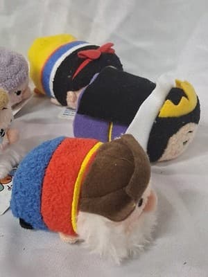 Disney Snow White & The Seven Dwarfs Tsum Tsum 3.5" Mini Plush Lot Of 5 Nwt - Thumbnail 2