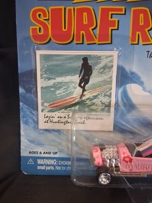 Johnny Lightning Surf Rods Pink Malibu Babes Hot Rod 1/64 - New - Thumbnail 3