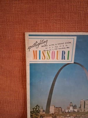 1966 Spotlighting Missouri Travel Guide – Gateway Arch Cover – Vtg Ephemera - Thumbnail 2