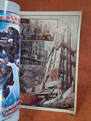 Transformers Energon (Walmart Exclusive Comic Book) + Bonus Items Mini Book Ect - Thumbnail 13