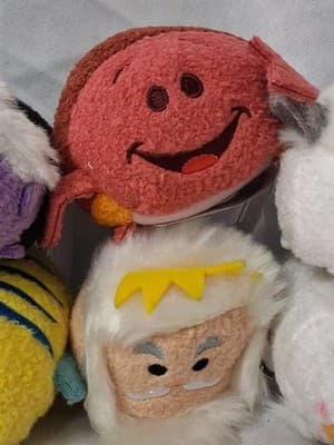 Disney Tsum Tsum Little Mermaid 8 Pc Plush Set 3.5" New w/ Tags Rare Lot - Thumbnail 3
