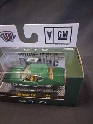 M2 MACHINES0 2023 DETROIT MUSCLE R69 - 1969 PONTIAC GTO GREEN - Thumbnail 3