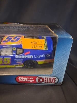 Kenny Wallace #55 Square D 2000 1/24 Hot Wheels Race Day Deluxe - Thumbnail 4