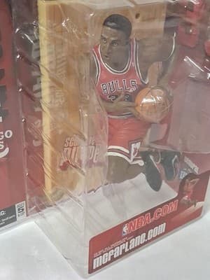 MCFARLANE SCOTTIE PIPPEN CHICAGO BULLS SERIES 6 NEW IN BOX FINAL GAME - Thumbnail 4