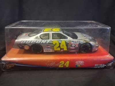2004 WINNERS CIRCLE JEFF GORDON 1/24 SCALE DIE CAST HENDRICK 20 YEARS - Thumbnail 6