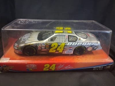 2004 WINNERS CIRCLE JEFF GORDON 1/24 SCALE DIE CAST HENDRICK 20 YEARS - Thumbnail 5