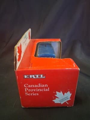 Ertl 1913 Model T Ford Bank, Canadian Province Series, Quebec, #9216 - Thumbnail 4