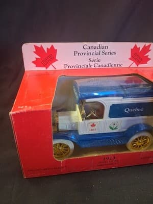 Ertl 1913 Model T Ford Bank, Canadian Province Series, Quebec, #9216 - Thumbnail 2
